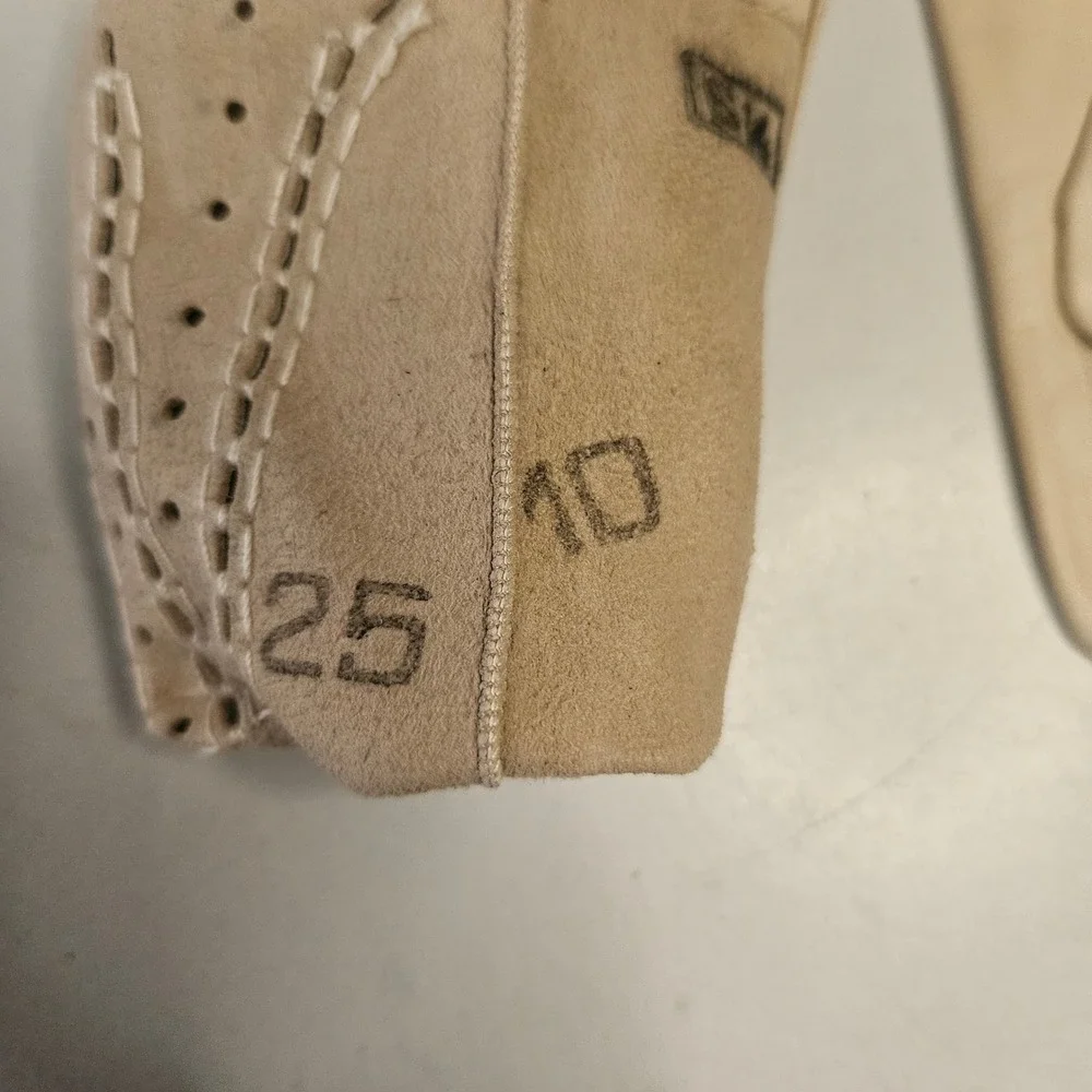 Vintage Womens Cream‎ Leather Gloves Perforated Stitched Detail Beige 6.5 50s